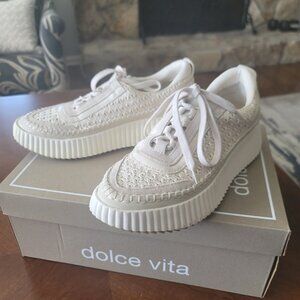 dolce vita Dolen Sneaker, Sandstone Knit, 8.5 EUC
